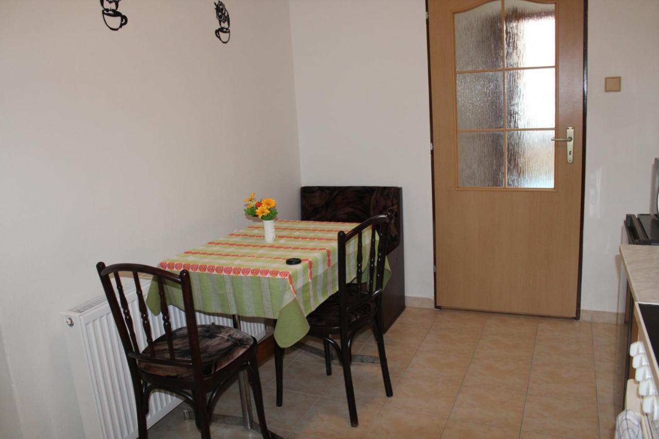 Apartman Rapotin, Jesenicka 296, 3Km Od Termalniho Parku Velke Losiny Exterior foto